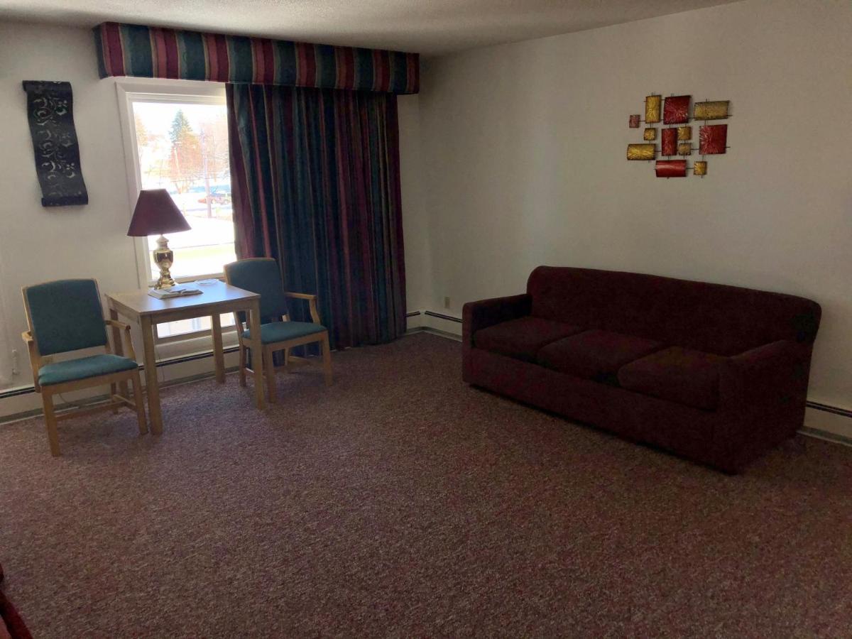 Budget Host Inn Ironwood Exterior photo